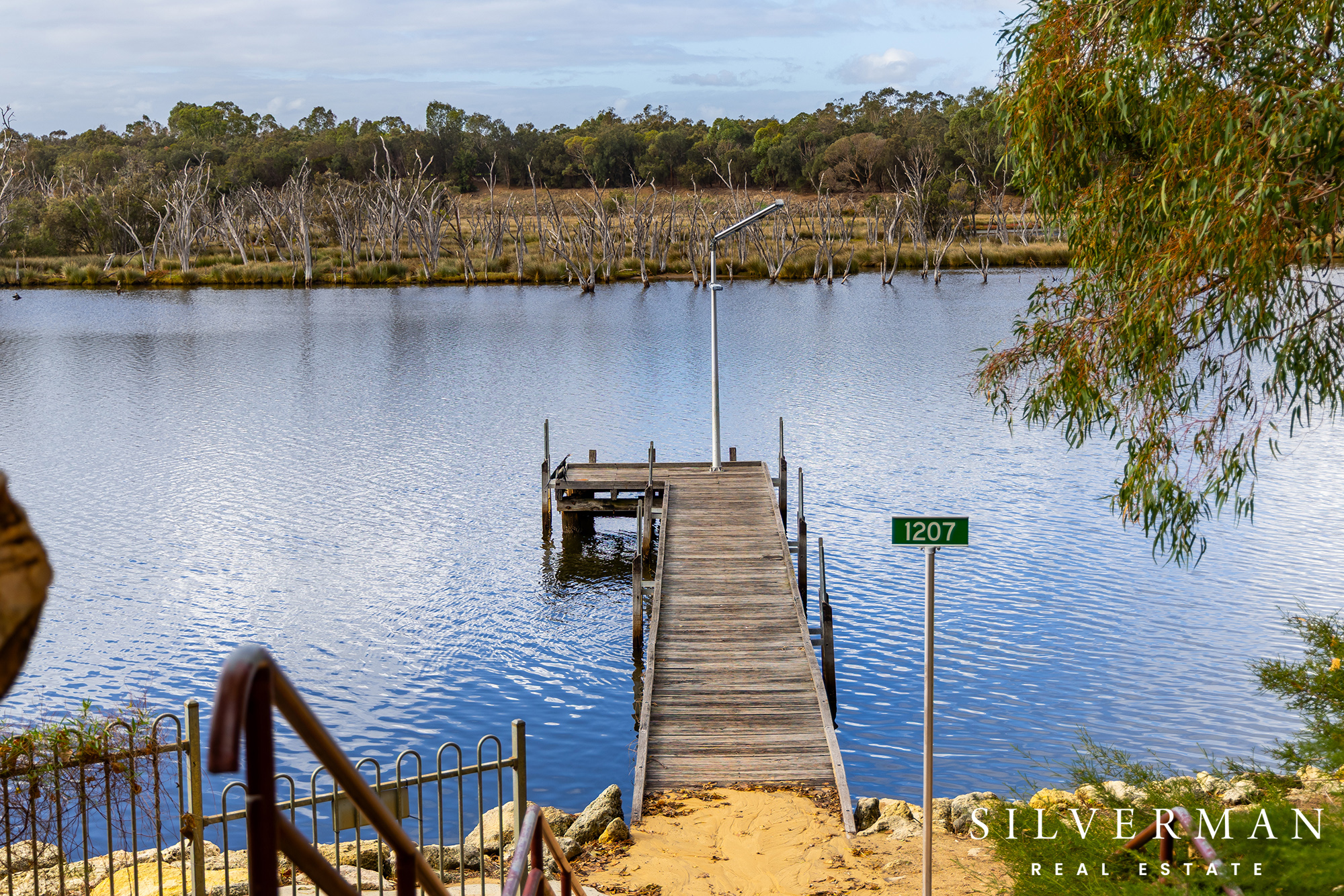 2a Caledonian Avenue, MAYLANDS, WA 6051