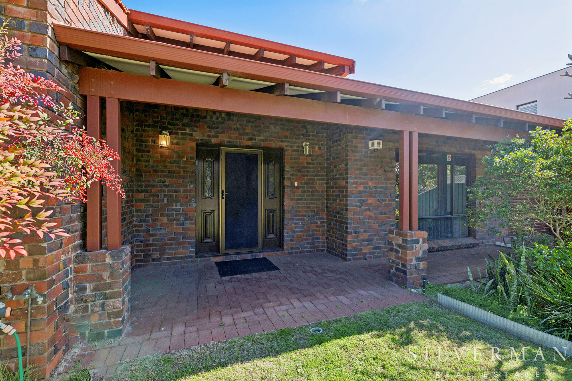 16 Rivermoor Loop, RIVERTON, WA 6148