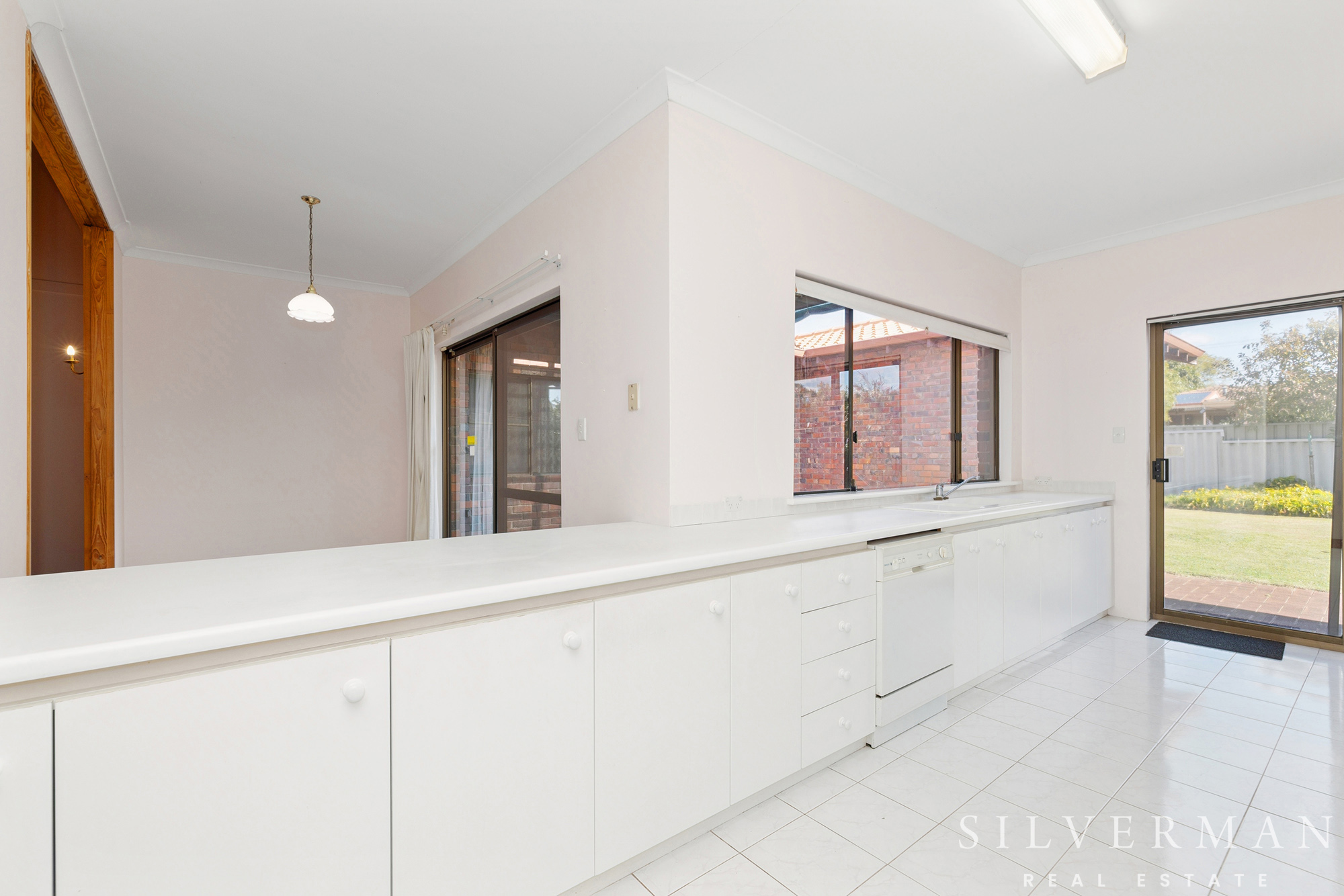 16 Rivermoor Loop, RIVERTON, WA 6148