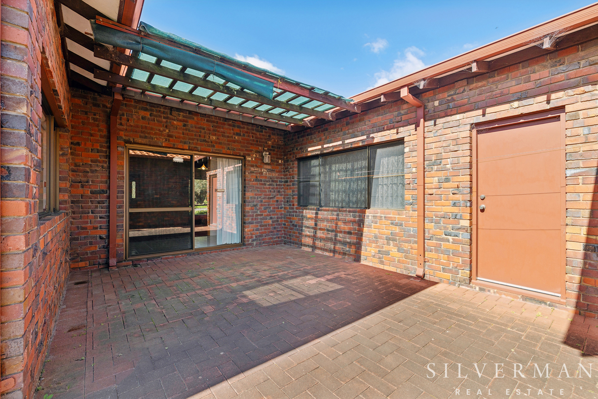 16 Rivermoor Loop, RIVERTON, WA 6148
