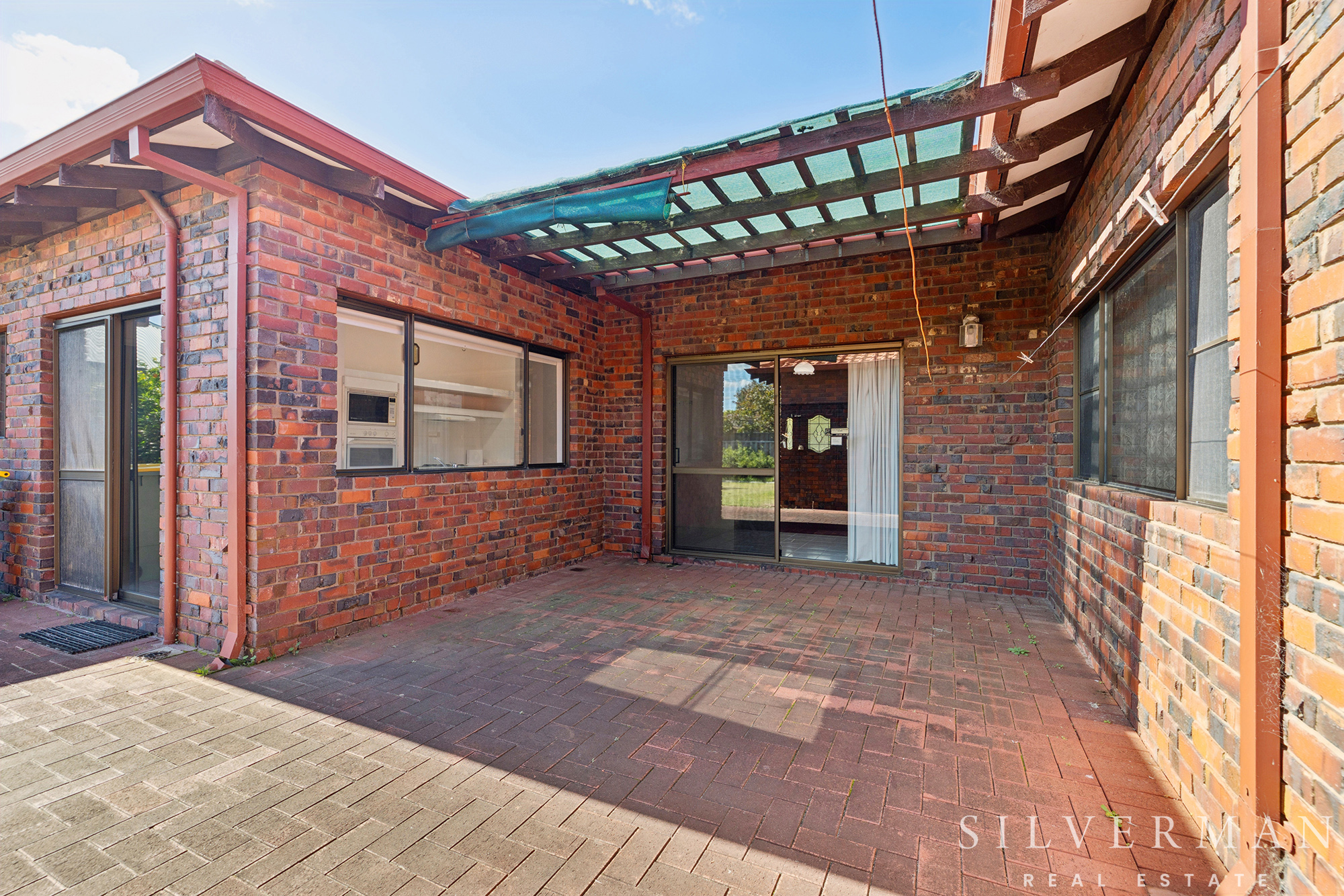 16 Rivermoor Loop, RIVERTON, WA 6148