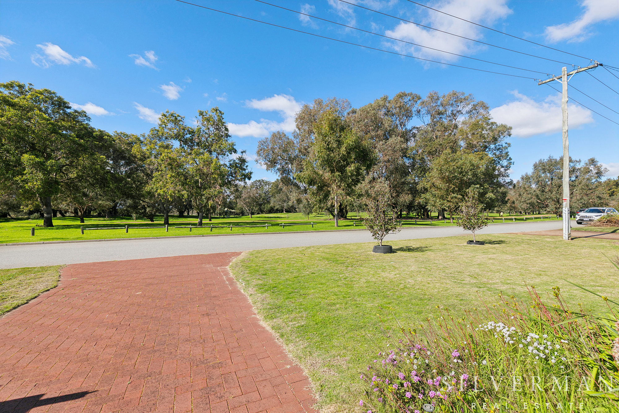 16 Rivermoor Loop, RIVERTON, WA 6148