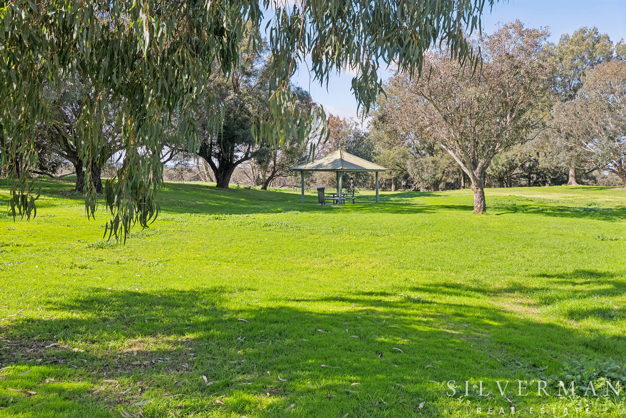 16 Rivermoor Loop, RIVERTON, WA 6148